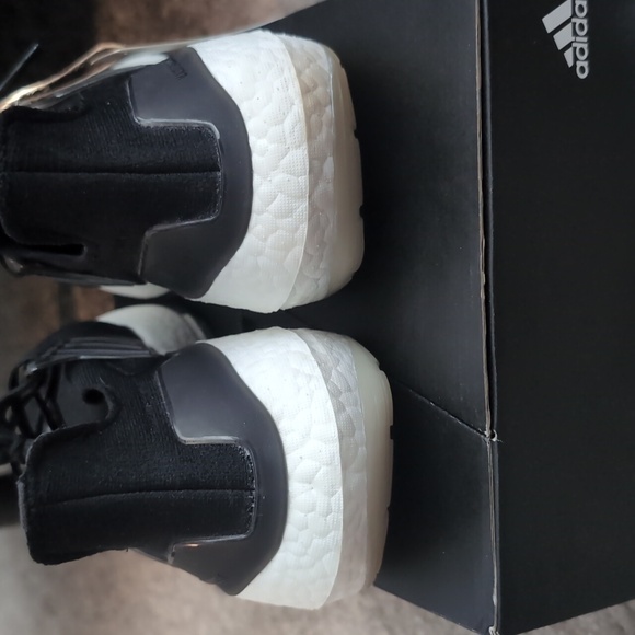 Adidas ultraboost 21 - Picture 6 of 11